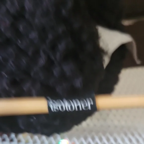 Isotoner Brown Winter Gloves with Black Trim Size L/XL - Picture 6 of 8